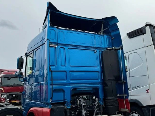 DAF XF 106 SpaceCab Cabine E6 - Ohjaamo ja sisustus - Kuorma-auto: kuva DAF XF 106 SpaceCab Cabine E6 - Ohjaamo ja sisustus - Kuorma-auto DAF XF 106 SpaceCab Cabine E6 - Ohjaamo ja sisustus - Kuorma-auto: kuva DAF XF 106 SpaceCab Cabine E6 - Ohjaamo ja sisustus - Kuorma-auto