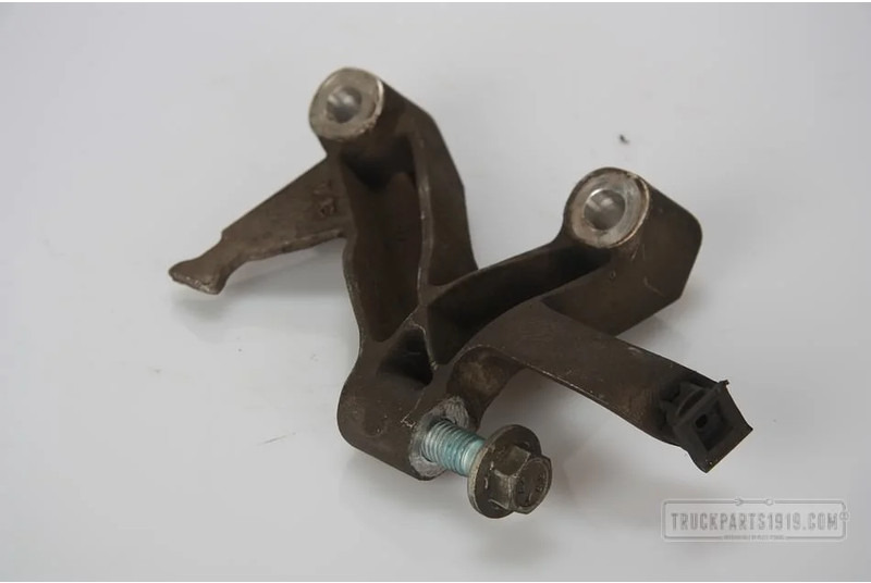 MAN Engines & Parts Dynamosteun TGX - Moottori ja osat - Kuorma-auto: kuva MAN Engines & Parts Dynamosteun TGX - Moottori ja osat - Kuorma-auto MAN Engines & Parts Dynamosteun TGX - Moottori ja osat - Kuorma-auto: kuva MAN Engines & Parts Dynamosteun TGX - Moottori ja osat - Kuorma-auto