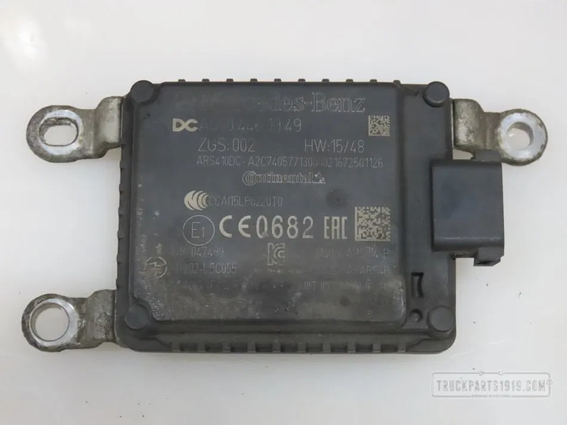 Mercedes-Benz 0004461949 Radar sensor MB MP4 - Anturi - Kuorma-auto: kuva Mercedes-Benz 0004461949 Radar sensor MB MP4 - Anturi - Kuorma-auto Mercedes-Benz 0004461949 Radar sensor MB MP4 - Anturi - Kuorma-auto: kuva Mercedes-Benz 0004461949 Radar sensor MB MP4 - Anturi - Kuorma-auto