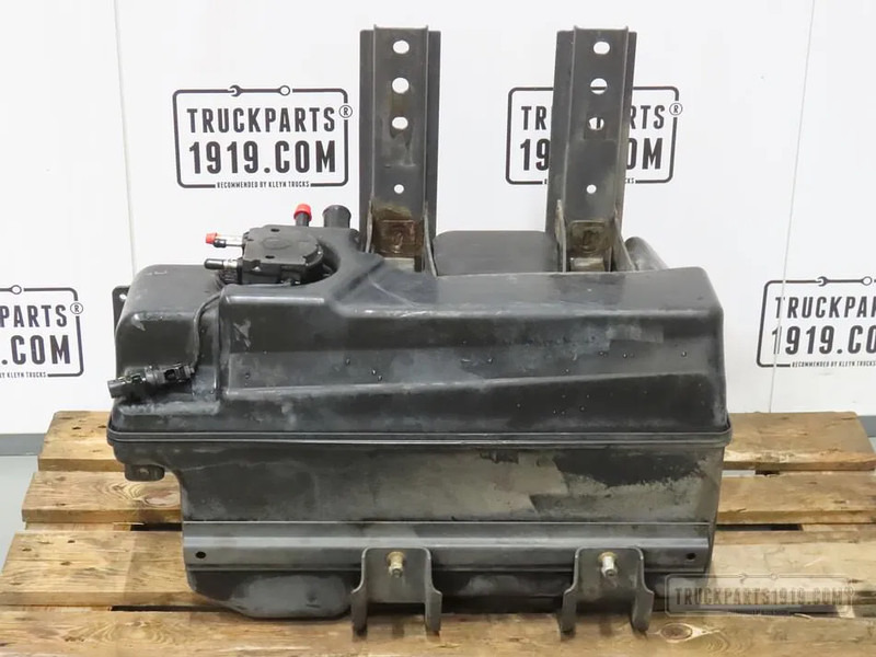 Scania 2196094 AdBlue tank Scania - Pakokaasujärjestelmä - Kuorma-auto: kuva Scania 2196094 AdBlue tank Scania - Pakokaasujärjestelmä - Kuorma-auto Scania 2196094 AdBlue tank Scania - Pakokaasujärjestelmä - Kuorma-auto: kuva Scania 2196094 AdBlue tank Scania - Pakokaasujärjestelmä - Kuorma-auto