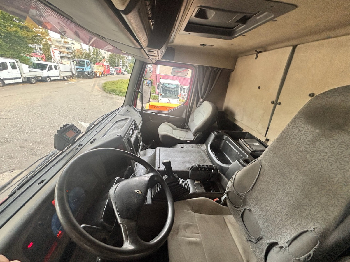 RENAULT Kerax 420DCI 4x4 - Kippiauto kuorma-auto: kuva RENAULT Kerax 420DCI 4x4 - Kippiauto kuorma-auto RENAULT Kerax 420DCI 4x4 - Kippiauto kuorma-auto: kuva RENAULT Kerax 420DCI 4x4 - Kippiauto kuorma-auto