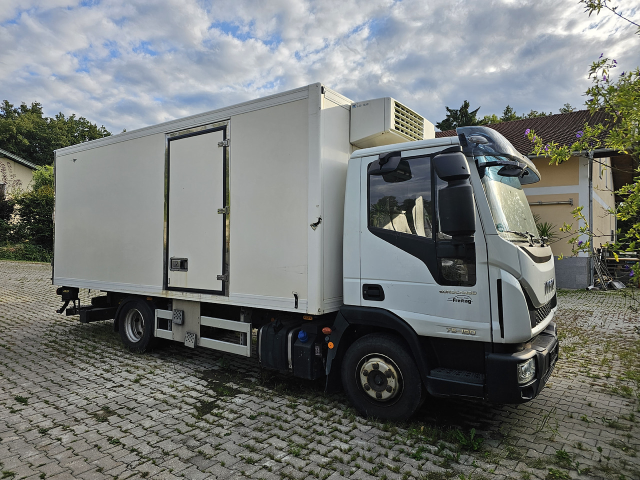 IVECO EUROCARGO 75-190 LBW Palfinger - Refrigeraattori kuorma-auto: kuva IVECO EUROCARGO 75-190 LBW Palfinger - Refrigeraattori kuorma-auto IVECO EUROCARGO 75-190 LBW Palfinger - Refrigeraattori kuorma-auto: kuva IVECO EUROCARGO 75-190 LBW Palfinger - Refrigeraattori kuorma-auto