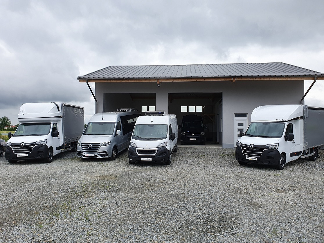Mercedes-Benz Sprinter 317 L3H2 6-Sitze - Pakettiauto, Jatko-ohjaamo kevyt kuorma-auto: kuva Mercedes-Benz Sprinter 317 L3H2 6-Sitze - Pakettiauto, Jatko-ohjaamo kevyt kuorma-auto Mercedes-Benz Sprinter 317 L3H2 6-Sitze - Pakettiauto, Jatko-ohjaamo kevyt kuorma-auto: kuva Mercedes-Benz Sprinter 317 L3H2 6-Sitze - Pakettiauto, Jatko-ohjaamo kevyt kuorma-auto