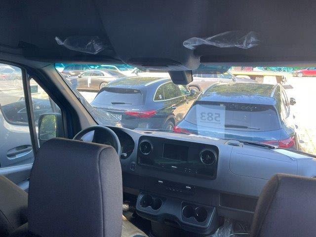 Mercedes-Benz Sprinter 317 L3H2 6-Sitzer - Pakettiauto, Jatko-ohjaamo kevyt kuorma-auto: kuva Mercedes-Benz Sprinter 317 L3H2 6-Sitzer - Pakettiauto, Jatko-ohjaamo kevyt kuorma-auto Mercedes-Benz Sprinter 317 L3H2 6-Sitzer - Pakettiauto, Jatko-ohjaamo kevyt kuorma-auto: kuva Mercedes-Benz Sprinter 317 L3H2 6-Sitzer - Pakettiauto, Jatko-ohjaamo kevyt kuorma-auto