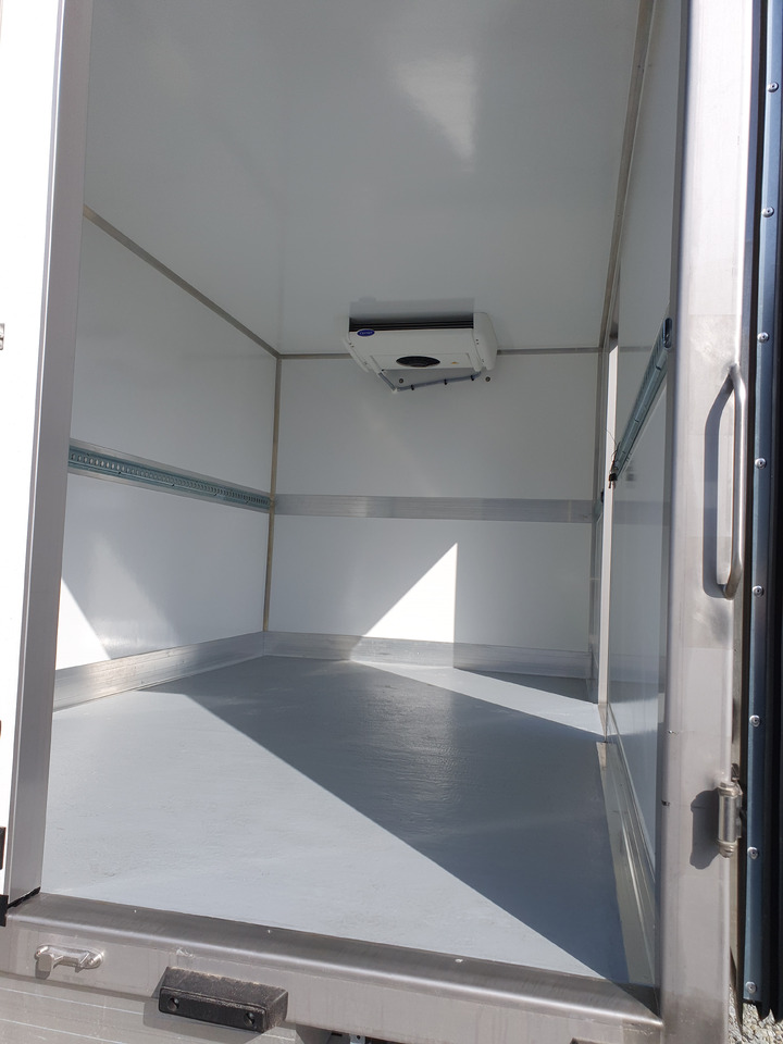 Renault Master Kühlkoffer O°/+20°C 230V Standkühlung - Kylmäauto: kuva Renault Master Kühlkoffer O°/+20°C 230V Standkühlung - Kylmäauto Renault Master Kühlkoffer O°/+20°C 230V Standkühlung - Kylmäauto: kuva Renault Master Kühlkoffer O°/+20°C 230V Standkühlung - Kylmäauto