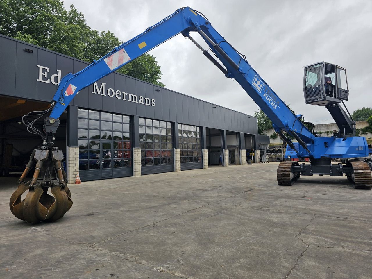 Fuchs RHL 350 Materialhandler With Adjustable Tracks - Materiaalinkäsittelykone: kuva Fuchs RHL 350 Materialhandler With Adjustable Tracks - Materiaalinkäsittelykone Fuchs RHL 350 Materialhandler With Adjustable Tracks - Materiaalinkäsittelykone: kuva Fuchs RHL 350 Materialhandler With Adjustable Tracks - Materiaalinkäsittelykone