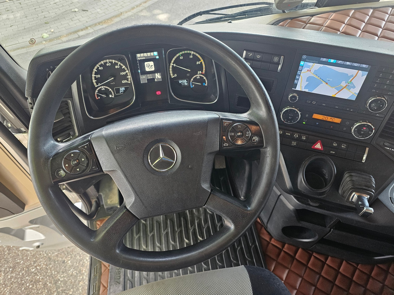 Mercedes Benz Actros 1842 Mega - Vetopöytäauto: kuva Mercedes Benz Actros 1842 Mega - Vetopöytäauto Mercedes Benz Actros 1842 Mega - Vetopöytäauto: kuva Mercedes Benz Actros 1842 Mega - Vetopöytäauto