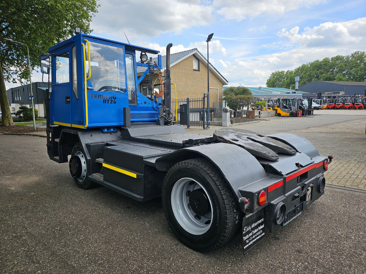 Terberg RT 26 4x4 - Vetopöytäauto: kuva Terberg RT 26 4x4 - Vetopöytäauto Terberg RT 26 4x4 - Vetopöytäauto: kuva Terberg RT 26 4x4 - Vetopöytäauto