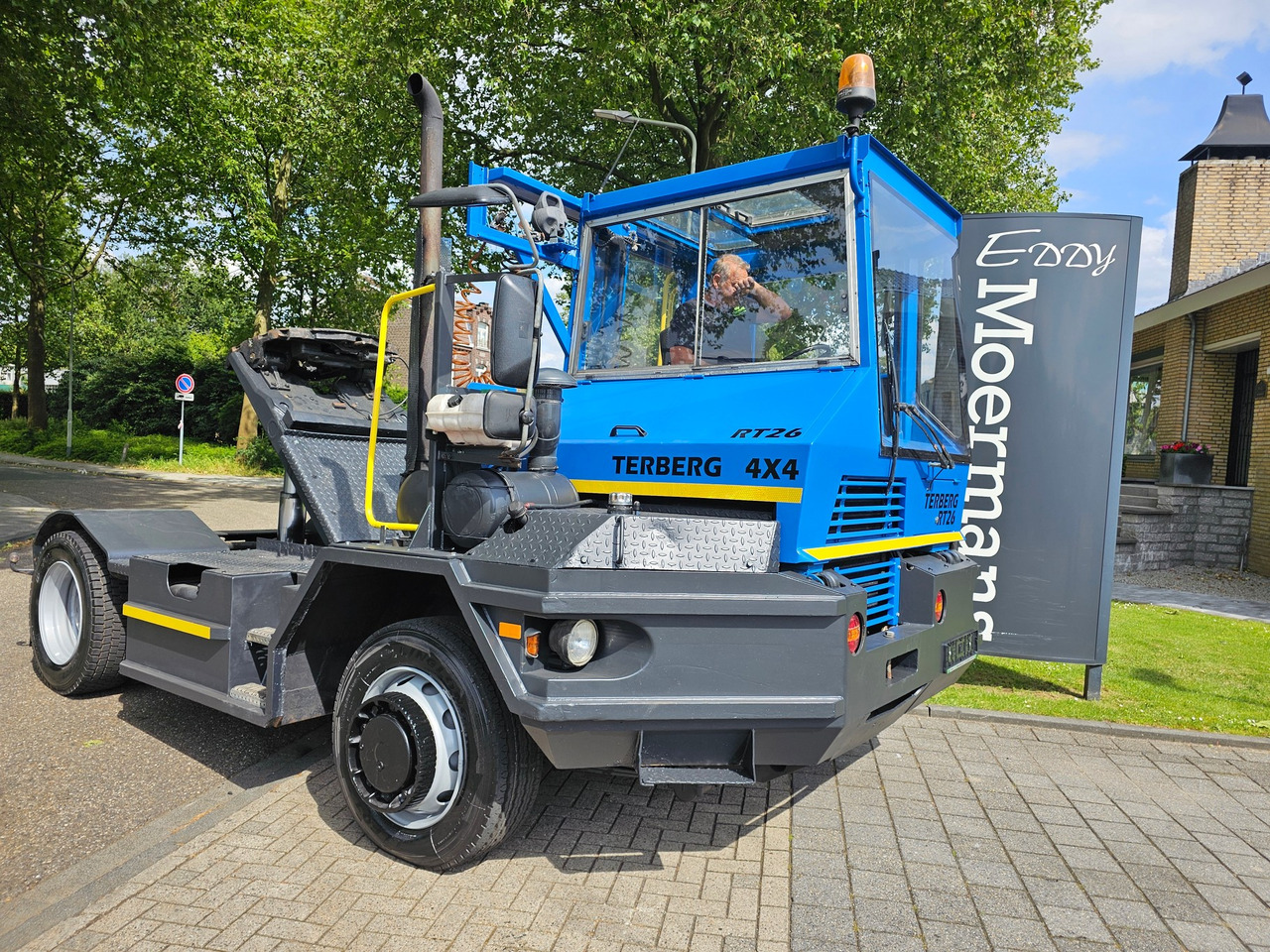 Terberg RT 26 4x4 - Vetopöytäauto: kuva Terberg RT 26 4x4 - Vetopöytäauto Terberg RT 26 4x4 - Vetopöytäauto: kuva Terberg RT 26 4x4 - Vetopöytäauto