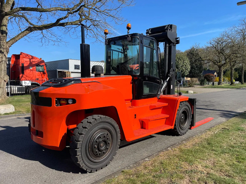 Hyster H16.00XM-6 Bouwjaar 2011 H16.00 XM-6 - Dieseltrukki: kuva Hyster H16.00XM-6 Bouwjaar 2011 H16.00 XM-6 - Dieseltrukki Hyster H16.00XM-6 Bouwjaar 2011 H16.00 XM-6 - Dieseltrukki: kuva Hyster H16.00XM-6 Bouwjaar 2011 H16.00 XM-6 - Dieseltrukki