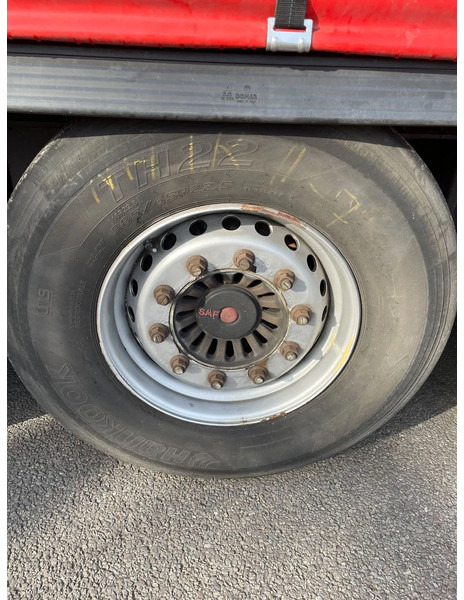 Kässbohrer Taut line XXL certificaat bij - Pressukapellipuoliperävaunu: kuva Kässbohrer Taut line XXL certificaat bij - Pressukapellipuoliperävaunu Kässbohrer Taut line XXL certificaat bij - Pressukapellipuoliperävaunu: kuva Kässbohrer Taut line XXL certificaat bij - Pressukapellipuoliperävaunu