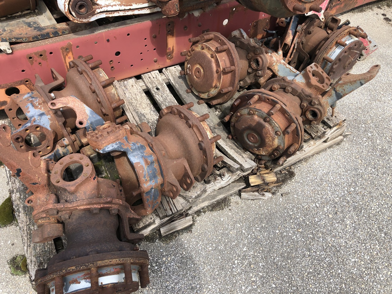 BELL HUB MERCEDES 1735 4X4 - Pyörän napa - Kuorma-auto: kuva BELL HUB MERCEDES 1735 4X4 - Pyörän napa - Kuorma-auto BELL HUB MERCEDES 1735 4X4 - Pyörän napa - Kuorma-auto: kuva BELL HUB MERCEDES 1735 4X4 - Pyörän napa - Kuorma-auto