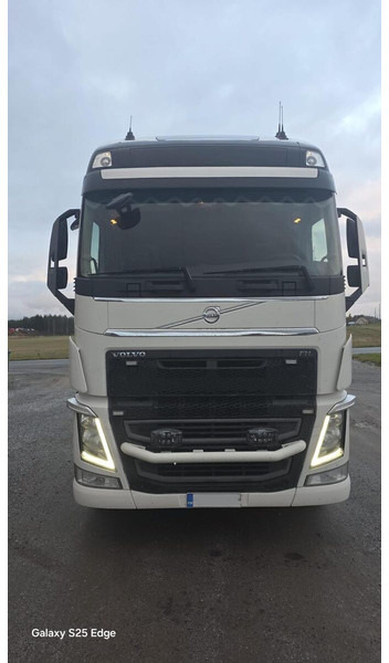 Volvo FH500 - Vetopöytäauto: kuva Volvo FH500 - Vetopöytäauto Volvo FH500 - Vetopöytäauto: kuva Volvo FH500 - Vetopöytäauto