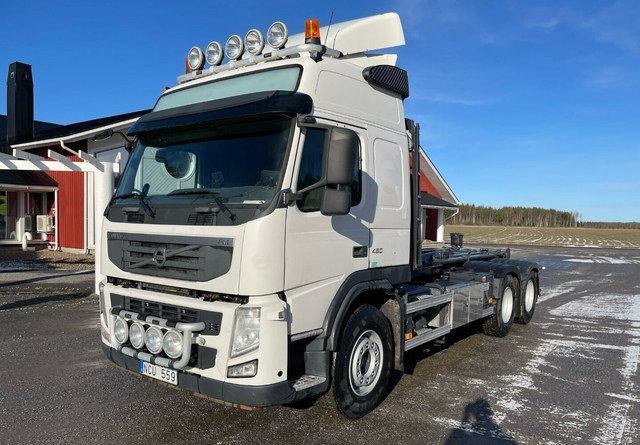 Volvo FM460 Globe Koukkuauto - Koukkulava kuorma-auto: kuva Volvo FM460 Globe Koukkuauto - Koukkulava kuorma-auto Volvo FM460 Globe Koukkuauto - Koukkulava kuorma-auto: kuva Volvo FM460 Globe Koukkuauto - Koukkulava kuorma-auto