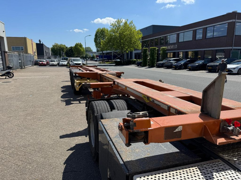 Broshuis MFCC container chassis Multi functioneel 2x 20 1x 30 1x 40 1x 45 saf assen uitschuifbaar tot 14,40 - Alusta puoliperävaunu: kuva Broshuis MFCC container chassis Multi functioneel 2x 20 1x 30 1x 40 1x 45 saf assen uitschuifbaar tot 14,40 - Alusta puoliperävaunu Broshuis MFCC container chassis Multi functioneel 2x 20 1x 30 1x 40 1x 45 saf assen uitschuifbaar tot 14,40 - Alusta puoliperävaunu: kuva Broshuis MFCC container chassis Multi functioneel 2x 20 1x 30 1x 40 1x 45 saf assen uitschuifbaar tot 14,40 - Alusta puoliperävaunu