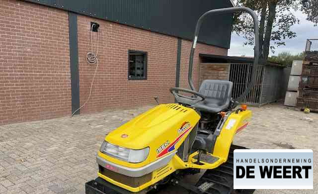 Iseki TPC15 , tpc 15 - Pientraktori: kuva Iseki TPC15 , tpc 15 - Pientraktori Iseki TPC15 , tpc 15 - Pientraktori: kuva Iseki TPC15 , tpc 15 - Pientraktori