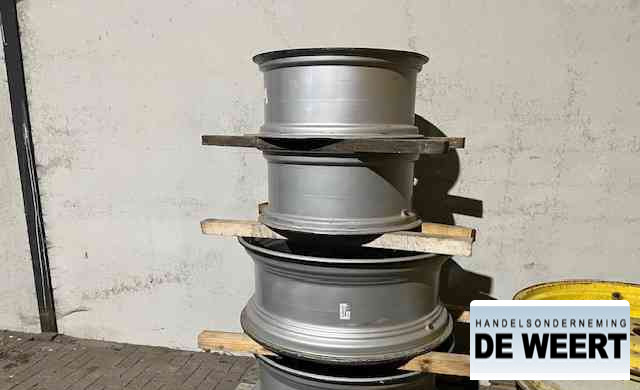 Diversen velgen 38" , voor john deere , case - Renkaat ja vanteet - Maatalouskoneet: kuva diversen velgen 38" , voor john deere , case - Renkaat ja vanteet - Maatalouskoneet Diversen velgen 38" , voor john deere , case - Renkaat ja vanteet - Maatalouskoneet: kuva diversen velgen 38" , voor john deere , case - Renkaat ja vanteet - Maatalouskoneet