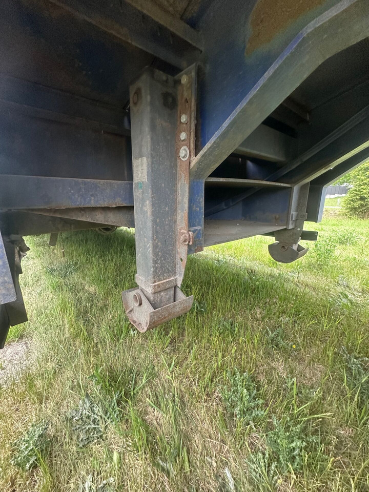 Apuvaunu puoliperävaunu CHIEFTAIN TRAILERS LTD naczepa niskopodwoziowa: kuva Apuvaunu puoliperävaunu CHIEFTAIN TRAILERS LTD naczepa niskopodwoziowa Apuvaunu puoliperävaunu CHIEFTAIN TRAILERS LTD naczepa niskopodwoziowa: kuva Apuvaunu puoliperävaunu CHIEFTAIN TRAILERS LTD naczepa niskopodwoziowa