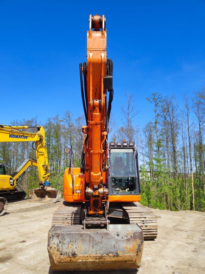 DOOSAN DX140LCR-3 - Telakaivukone: kuva  DOOSAN DX140LCR-3 - Telakaivukone DOOSAN DX140LCR-3 - Telakaivukone: kuva  DOOSAN DX140LCR-3 - Telakaivukone