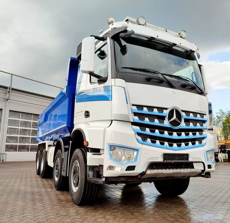 Mercedes-Benz Arocs 4151 - Kippiauto kuorma-auto: kuva Mercedes-Benz Arocs 4151 - Kippiauto kuorma-auto Mercedes-Benz Arocs 4151 - Kippiauto kuorma-auto: kuva Mercedes-Benz Arocs 4151 - Kippiauto kuorma-auto