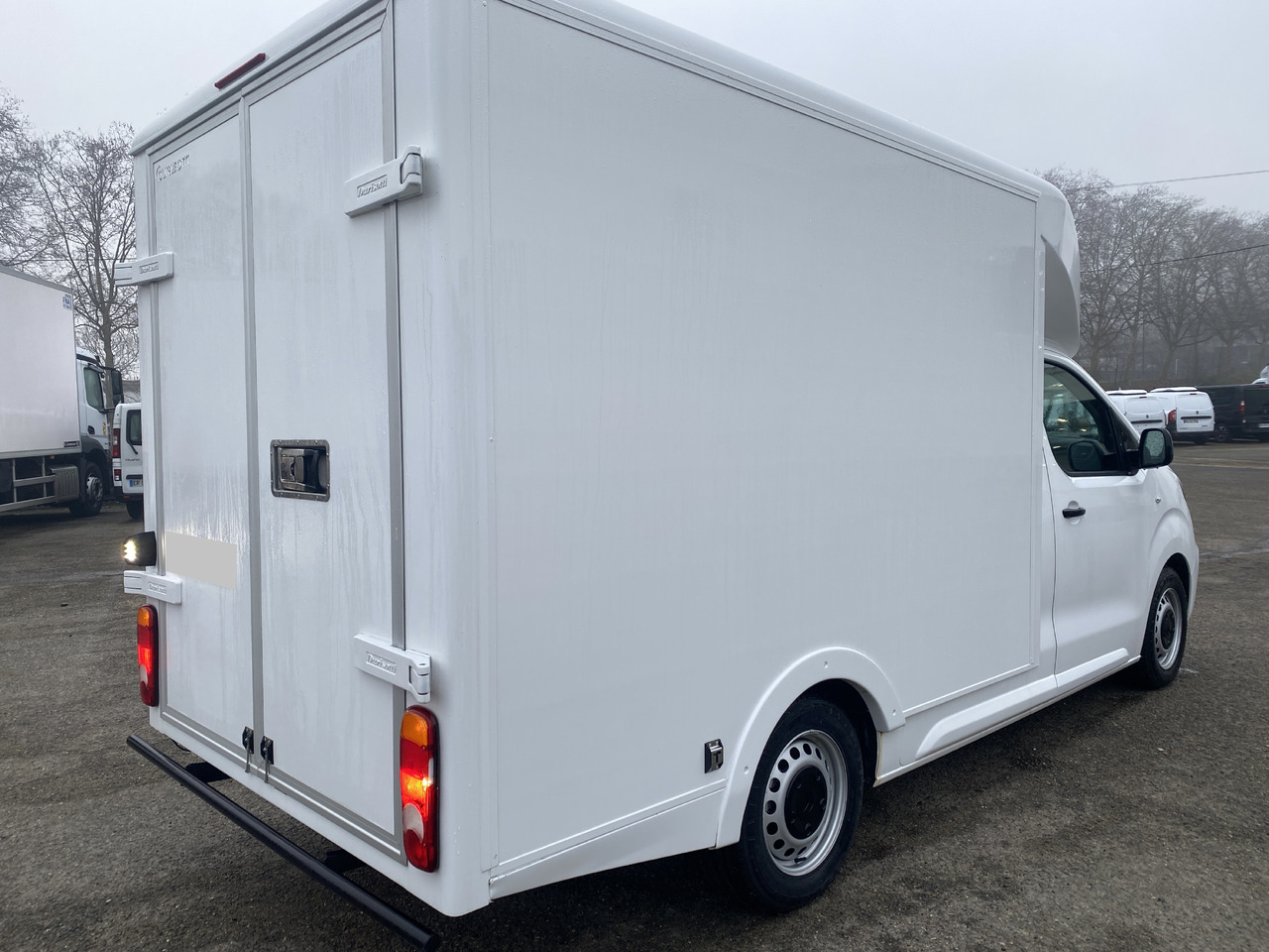 Citroen Jumpy - Pakettiauto, Sähköpakettiauto: kuva Citroen Jumpy - Pakettiauto, Sähköpakettiauto Citroen Jumpy - Pakettiauto, Sähköpakettiauto: kuva Citroen Jumpy - Pakettiauto, Sähköpakettiauto