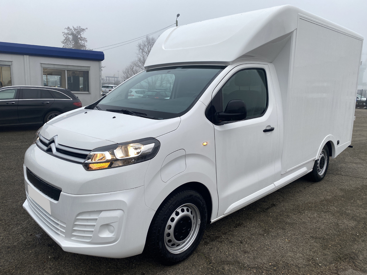 Citroen Jumpy - Pakettiauto, Sähköpakettiauto: kuva Citroen Jumpy - Pakettiauto, Sähköpakettiauto Citroen Jumpy - Pakettiauto, Sähköpakettiauto: kuva Citroen Jumpy - Pakettiauto, Sähköpakettiauto