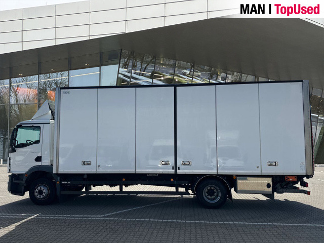 MAN TGM 15.250 4x2 LL CH - Refrigeraattori kuorma-auto: kuva MAN TGM 15.250 4x2 LL CH - Refrigeraattori kuorma-auto MAN TGM 15.250 4x2 LL CH - Refrigeraattori kuorma-auto: kuva MAN TGM 15.250 4x2 LL CH - Refrigeraattori kuorma-auto