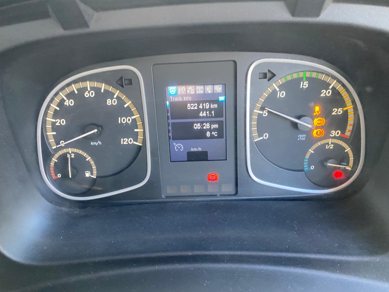 Umpikori kuorma-auto 2014 Mercedes Atego 1524: kuva Umpikori kuorma-auto 2014 Mercedes Atego 1524 Umpikori kuorma-auto 2014 Mercedes Atego 1524: kuva Umpikori kuorma-auto 2014 Mercedes Atego 1524