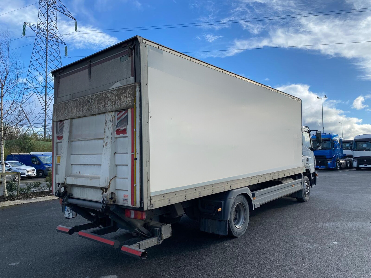 Umpikori kuorma-auto 2014 Mercedes Atego 1524: kuva Umpikori kuorma-auto 2014 Mercedes Atego 1524 Umpikori kuorma-auto 2014 Mercedes Atego 1524: kuva Umpikori kuorma-auto 2014 Mercedes Atego 1524