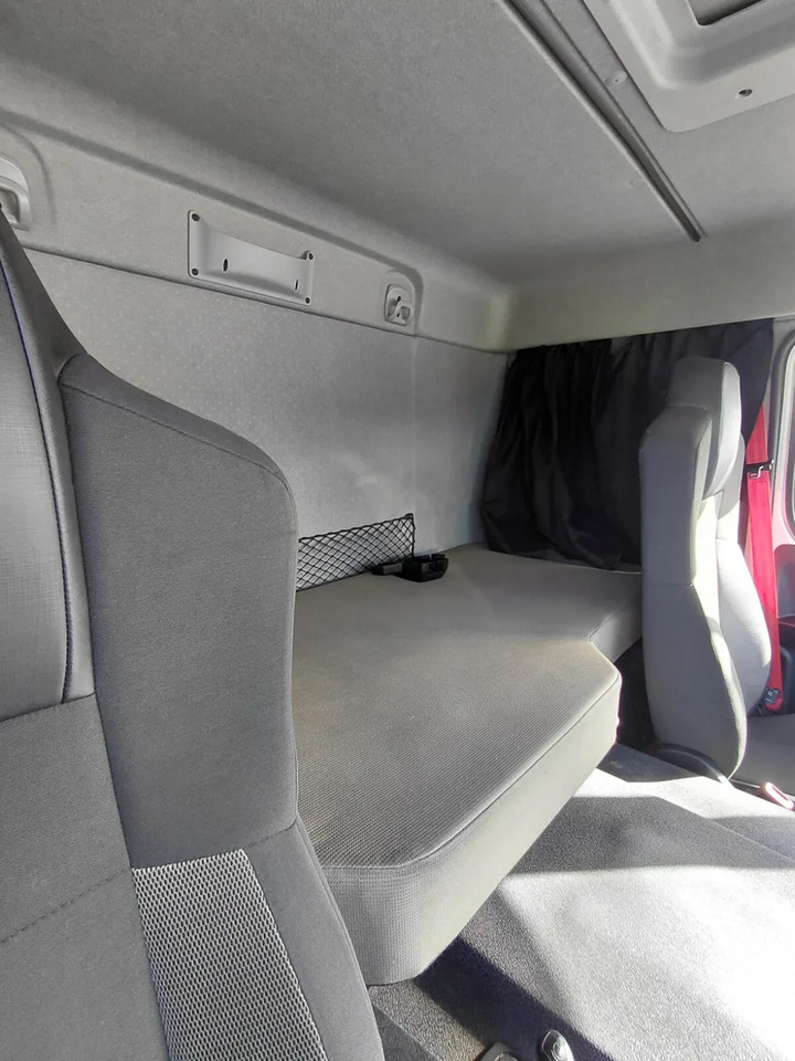 2019 Renault D 18T - Umpikori kuorma-auto: kuva 2019 Renault D 18T - Umpikori kuorma-auto 2019 Renault D 18T - Umpikori kuorma-auto: kuva 2019 Renault D 18T - Umpikori kuorma-auto