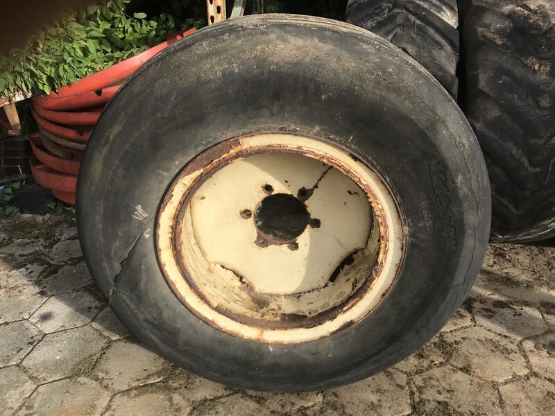 1195x400-22 wiel - Täydellinen pyörä - Maatalouskoneet: kuva 1195x400-22 wiel - Täydellinen pyörä - Maatalouskoneet 1195x400-22 wiel - Täydellinen pyörä - Maatalouskoneet: kuva 1195x400-22 wiel - Täydellinen pyörä - Maatalouskoneet