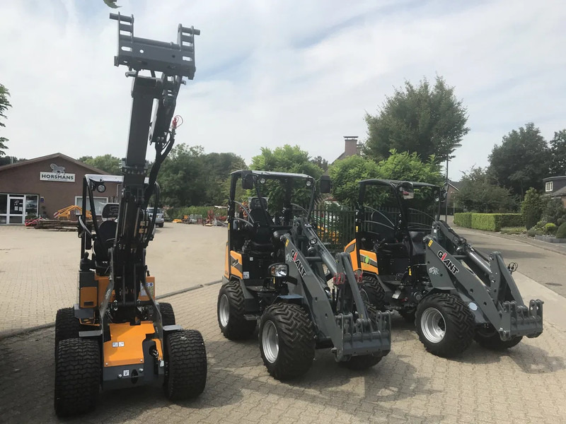 Giant Giant G1200 tele / G2300 HD / G2200 E - Pienkuormaaja: kuva Giant Giant G1200 tele / G2300 HD / G2200 E - Pienkuormaaja Giant Giant G1200 tele / G2300 HD / G2200 E - Pienkuormaaja: kuva Giant Giant G1200 tele / G2300 HD / G2200 E - Pienkuormaaja