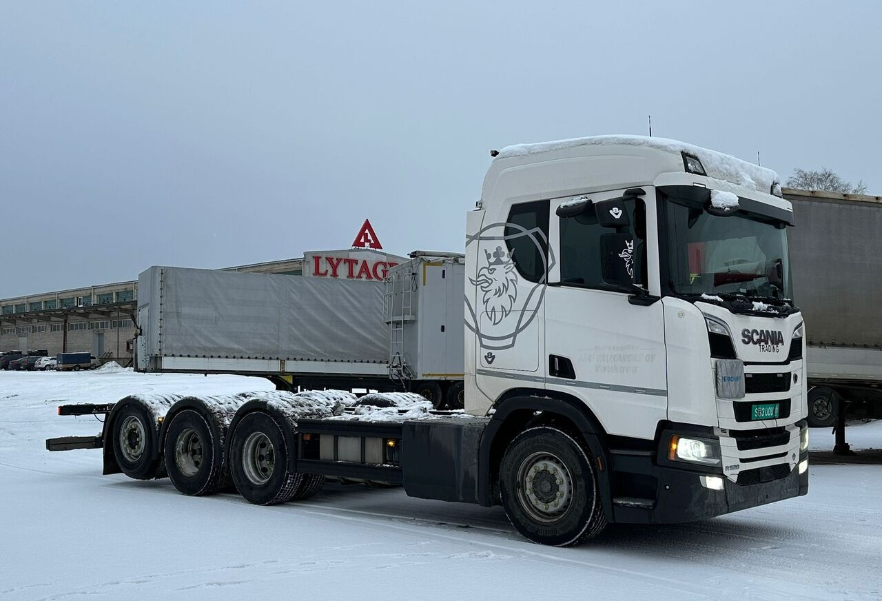 Scania R520 8x4 ADR - Kuorma-auto alusta: kuva Scania R520 8x4 ADR - Kuorma-auto alusta Scania R520 8x4 ADR - Kuorma-auto alusta: kuva Scania R520 8x4 ADR - Kuorma-auto alusta