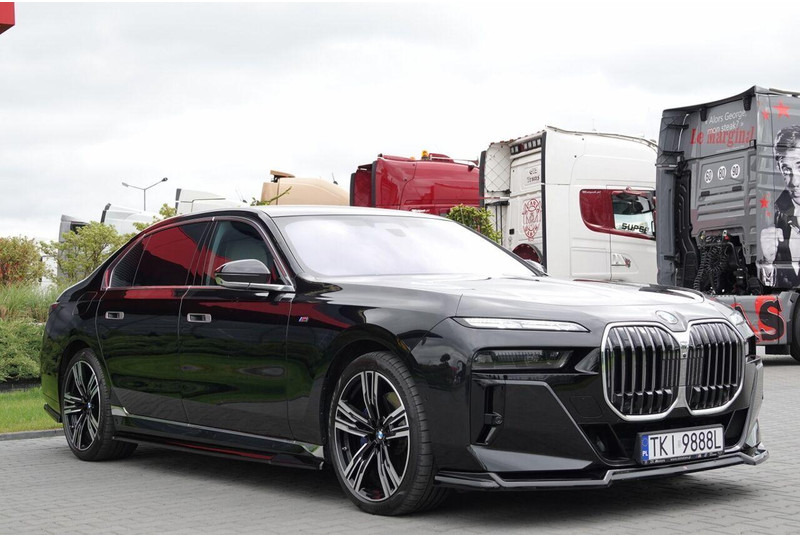 BMW 7 xDrive M Sport - Sedan: kuva BMW 7 xDrive M Sport - Sedan BMW 7 xDrive M Sport - Sedan: kuva BMW 7 xDrive M Sport - Sedan