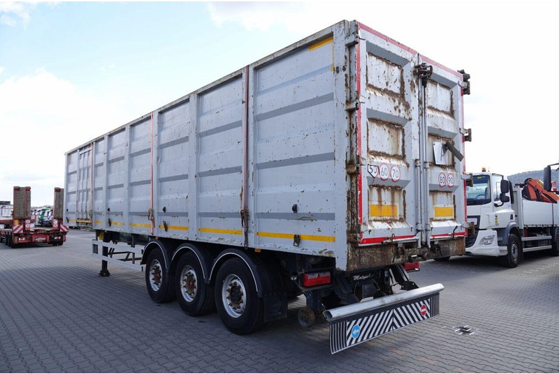 Bodex WYWROTKA 65 M3 / STALOWA / DO ZŁOMU / OŚ PODNOSZONA / DRZWI BOCZ - Kippiauto puoliperävaunu: kuva Bodex WYWROTKA 65 M3 / STALOWA / DO ZŁOMU / OŚ PODNOSZONA / DRZWI BOCZ - Kippiauto puoliperävaunu Bodex WYWROTKA 65 M3 / STALOWA / DO ZŁOMU / OŚ PODNOSZONA / DRZWI BOCZ - Kippiauto puoliperävaunu: kuva Bodex WYWROTKA 65 M3 / STALOWA / DO ZŁOMU / OŚ PODNOSZONA / DRZWI BOCZ - Kippiauto puoliperävaunu