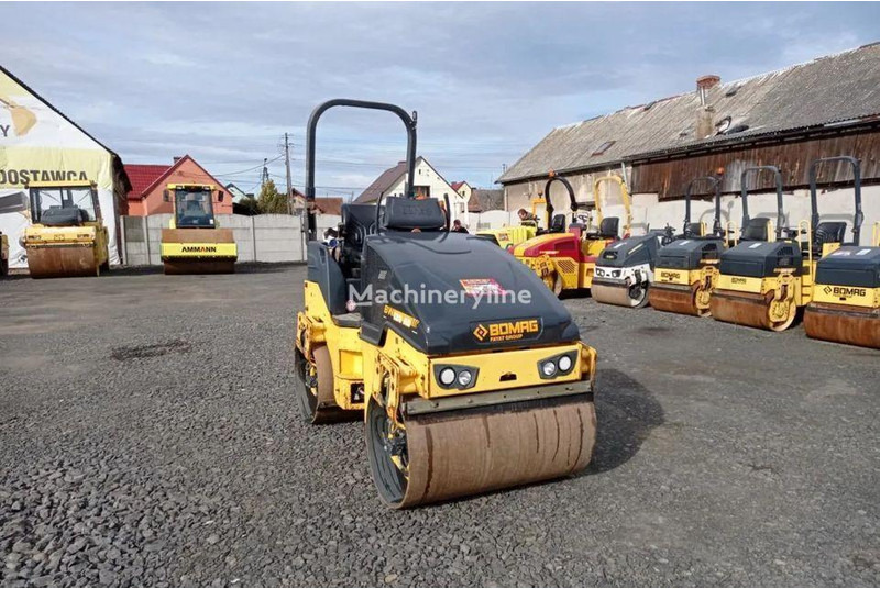 Bomag BW 120 AD-5 Úthenger - Jyrä: kuva Bomag BW 120 AD-5 Úthenger - Jyrä Bomag BW 120 AD-5 Úthenger - Jyrä: kuva Bomag BW 120 AD-5 Úthenger - Jyrä