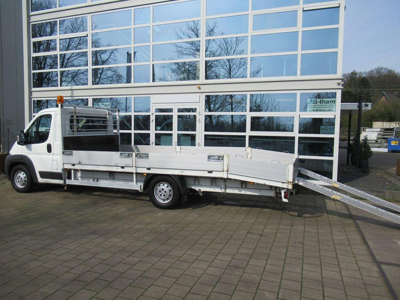 Citroën 35 2.2 L5H1 Car transporter <3,5t - Kuljetin kuorma-auto: kuva Citroën 35 2.2 L5H1 Car transporter <3,5t - Kuljetin kuorma-auto Citroën 35 2.2 L5H1 Car transporter <3,5t - Kuljetin kuorma-auto: kuva Citroën 35 2.2 L5H1 Car transporter <3,5t - Kuljetin kuorma-auto