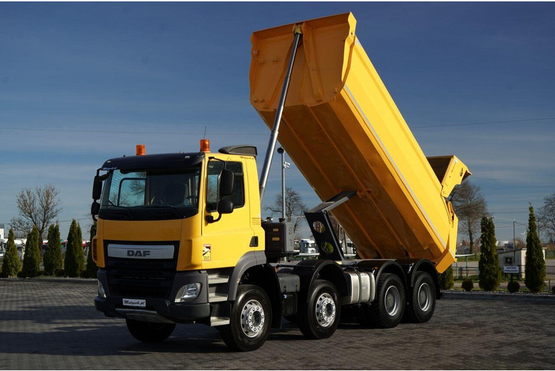 DAF CF 85.410 / 8x4 / WYWROTKA TYLNOZSYPOWA / HYDROKLAPA / OPONY 1 - Kippiauto kuorma-auto: kuva DAF CF 85.410 / 8x4 / WYWROTKA TYLNOZSYPOWA / HYDROKLAPA / OPONY 1 - Kippiauto kuorma-auto DAF CF 85.410 / 8x4 / WYWROTKA TYLNOZSYPOWA / HYDROKLAPA / OPONY 1 - Kippiauto kuorma-auto: kuva DAF CF 85.410 / 8x4 / WYWROTKA TYLNOZSYPOWA / HYDROKLAPA / OPONY 1 - Kippiauto kuorma-auto