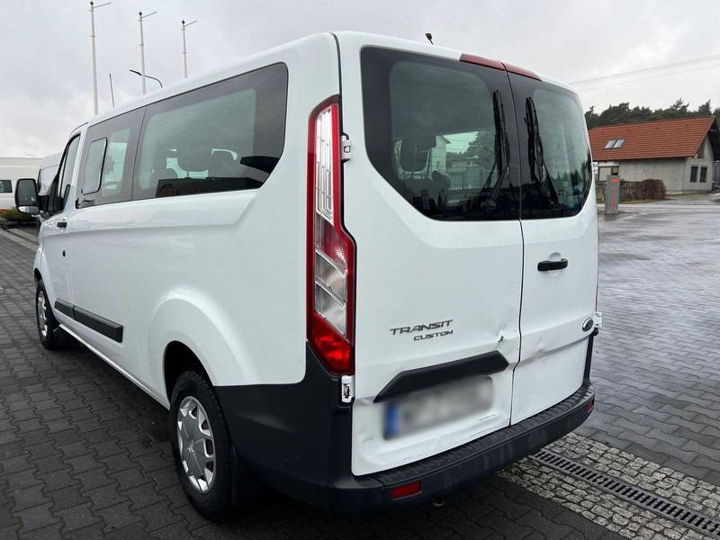 Ford Transit Custom 9-miejsc - Minibussi, Pikkubussi: kuva Ford Transit Custom 9-miejsc - Minibussi, Pikkubussi Ford Transit Custom 9-miejsc - Minibussi, Pikkubussi: kuva Ford Transit Custom 9-miejsc - Minibussi, Pikkubussi