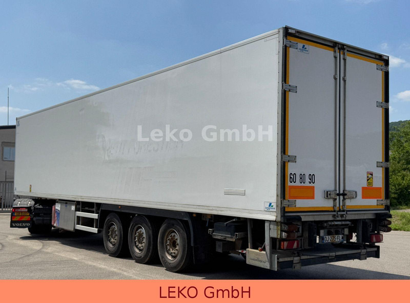 Fruehauf FST4FC - Refrigeraattori puoliperävaunu: kuva Fruehauf FST4FC - Refrigeraattori puoliperävaunu Fruehauf FST4FC - Refrigeraattori puoliperävaunu: kuva Fruehauf FST4FC - Refrigeraattori puoliperävaunu