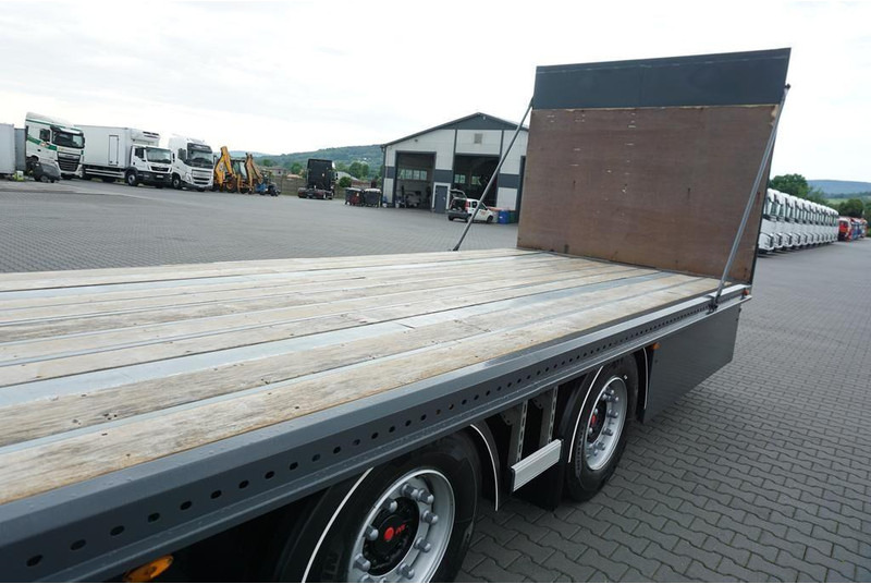 Lavaperävaunu Fruehauf TANDEM / PLATFORMA / DŁ. 7,3 M: kuva Lavaperävaunu Fruehauf TANDEM / PLATFORMA / DŁ. 7,3 M