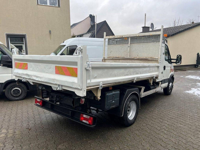 Iveco 70C17 3 way tipper - Kippiauto kuorma-auto: kuva Iveco 70C17 3 way tipper - Kippiauto kuorma-auto Iveco 70C17 3 way tipper - Kippiauto kuorma-auto: kuva Iveco 70C17 3 way tipper - Kippiauto kuorma-auto