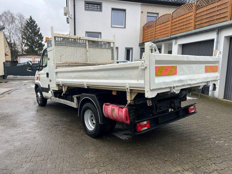 Iveco 70C17 3 way tipper - Kippiauto kuorma-auto: kuva Iveco 70C17 3 way tipper - Kippiauto kuorma-auto Iveco 70C17 3 way tipper - Kippiauto kuorma-auto: kuva Iveco 70C17 3 way tipper - Kippiauto kuorma-auto