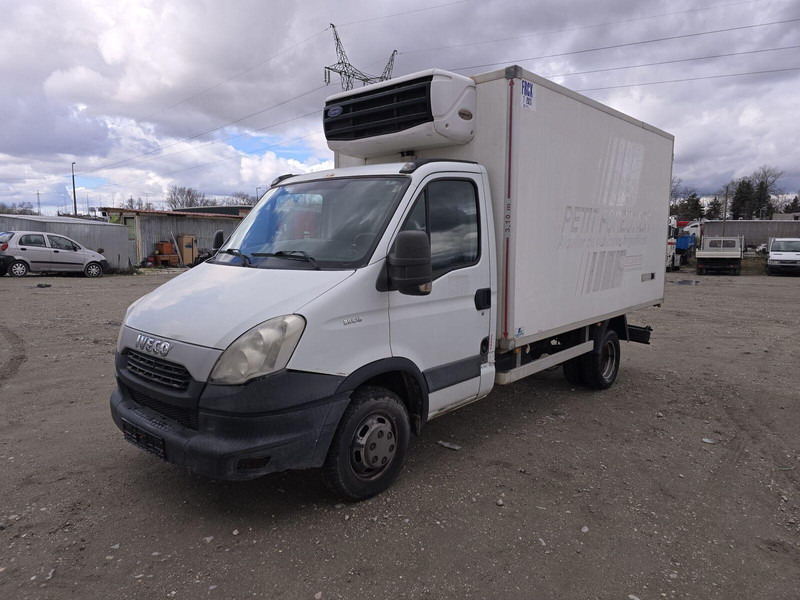 Iveco Daily 35 C 13 - Carrier Xarios 500 frigo - Kylmäauto: kuva Iveco Daily 35 C 13 - Carrier Xarios 500 frigo - Kylmäauto Iveco Daily 35 C 13 - Carrier Xarios 500 frigo - Kylmäauto: kuva Iveco Daily 35 C 13 - Carrier Xarios 500 frigo - Kylmäauto
