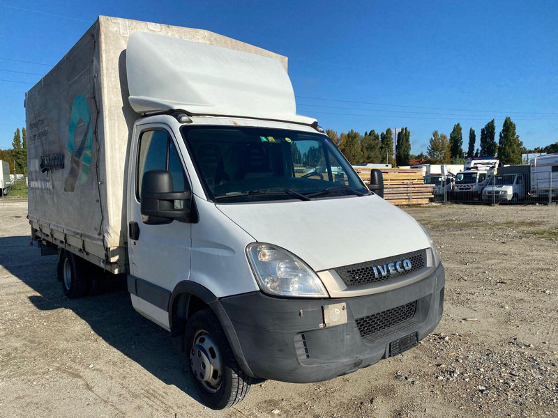 Iveco Daily 35 C 18 Pritsche + Plane + DHollandia LBW - 3,5t - Pressukapelli tavara-auto: kuva Iveco Daily 35 C 18 Pritsche + Plane + DHollandia LBW - 3,5t - Pressukapelli tavara-auto Iveco Daily 35 C 18 Pritsche + Plane + DHollandia LBW - 3,5t - Pressukapelli tavara-auto: kuva Iveco Daily 35 C 18 Pritsche + Plane + DHollandia LBW - 3,5t - Pressukapelli tavara-auto