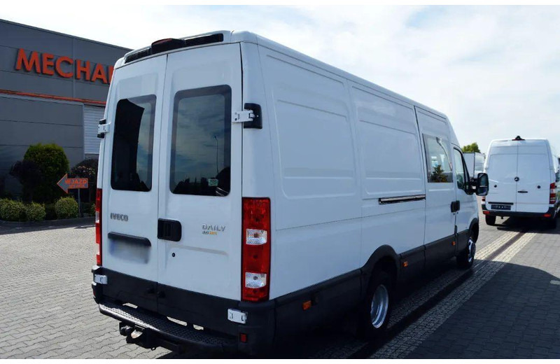 Iveco Daily 35C15 Furgon L4H3 Brygadówka 6-seater Doka Doubel Cabin - Minibussi, Pikkubussi: kuva Iveco Daily 35C15 Furgon L4H3 Brygadówka 6-seater Doka Doubel Cabin - Minibussi, Pikkubussi Iveco Daily 35C15 Furgon L4H3 Brygadówka 6-seater Doka Doubel Cabin - Minibussi, Pikkubussi: kuva Iveco Daily 35C15 Furgon L4H3 Brygadówka 6-seater Doka Doubel Cabin - Minibussi, Pikkubussi
