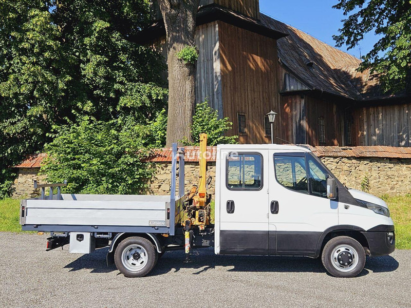 Iveco Daily 35c-15 Doka flatbed + crane Effer - Avolava pakettiauto, Jatko-ohjaamo kevyt kuorma-auto: kuva Iveco Daily 35c-15 Doka flatbed + crane Effer - Avolava pakettiauto, Jatko-ohjaamo kevyt kuorma-auto Iveco Daily 35c-15 Doka flatbed + crane Effer - Avolava pakettiauto, Jatko-ohjaamo kevyt kuorma-auto: kuva Iveco Daily 35c-15 Doka flatbed + crane Effer - Avolava pakettiauto, Jatko-ohjaamo kevyt kuorma-auto