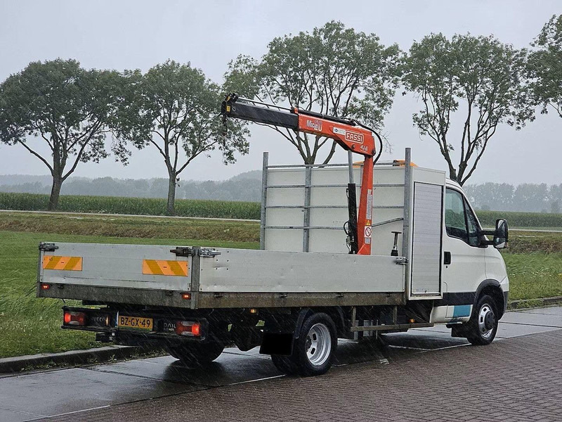 Iveco Daily 40C15 - Flatbed + crane - Lava-kuorma-auto, Nosturiauto: kuva Iveco Daily 40C15 - Flatbed + crane - Lava-kuorma-auto, Nosturiauto Iveco Daily 40C15 - Flatbed + crane - Lava-kuorma-auto, Nosturiauto: kuva Iveco Daily 40C15 - Flatbed + crane - Lava-kuorma-auto, Nosturiauto