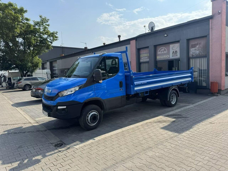 Iveco Daily 72C18 - 3 way tipper truck - Kippiauto kuorma-auto: kuva Iveco Daily 72C18 - 3 way tipper truck - Kippiauto kuorma-auto Iveco Daily 72C18 - 3 way tipper truck - Kippiauto kuorma-auto: kuva Iveco Daily 72C18 - 3 way tipper truck - Kippiauto kuorma-auto
