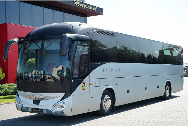 Iveco MAGELYS - Turistibussi: kuva Iveco MAGELYS - Turistibussi Iveco MAGELYS - Turistibussi: kuva Iveco MAGELYS - Turistibussi